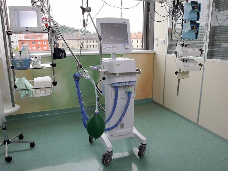 Svaz Vietnamců v Ústeckém kraji - sbírka na plicní ventilátor